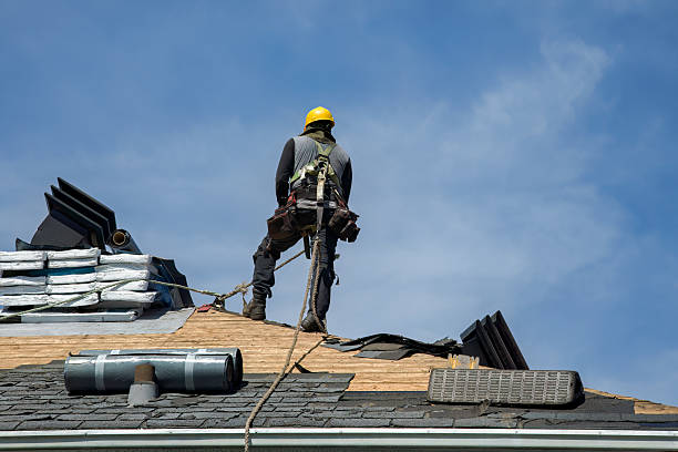 Professional Gutter Installation technician working in Prospect, OR